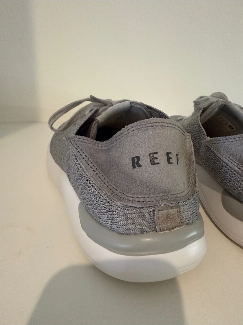 Reef Men's Neptune Light Grey Knit Lace-Up Sneakers with White Soles